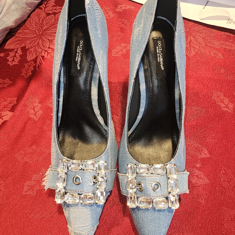 Can Anyone Tell Me If These Are Authentic Or Not???
